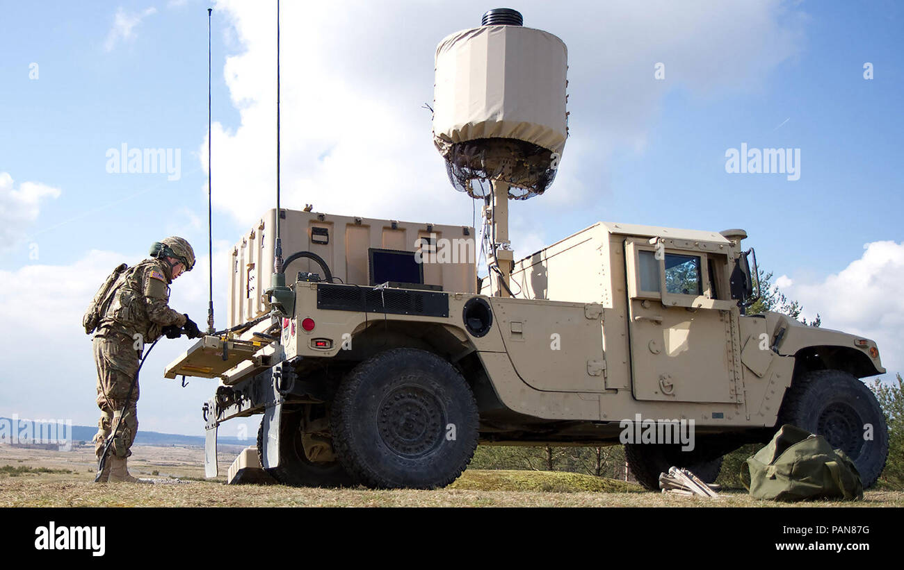 The AN/TPQ-50 counterbattery radar plays a key part in a JPEO-CBRND experiment at Yuma Proving Ground, providing radar data in which the experiment will look for information on CBRN threats. The experiment’s aim is to determine whether radar systems like the AN/TPQ-50 and AN/TPQ-53 can detect ordnance filled with chemical or biological weapons or materiel, either in flight or upon detonation. (U.S. Army photo) Stock Photo