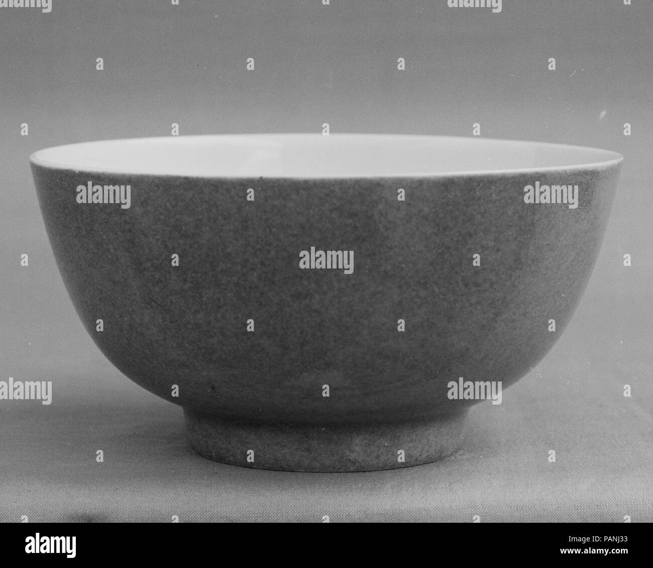 Cup. Culture: China. Dimensions: H. 2 in. (5.1 cm); Diam. 4 in. (10.2 cm). Date: first half of the 19th century. Museum: Metropolitan Museum of Art, New York, USA. Stock Photo