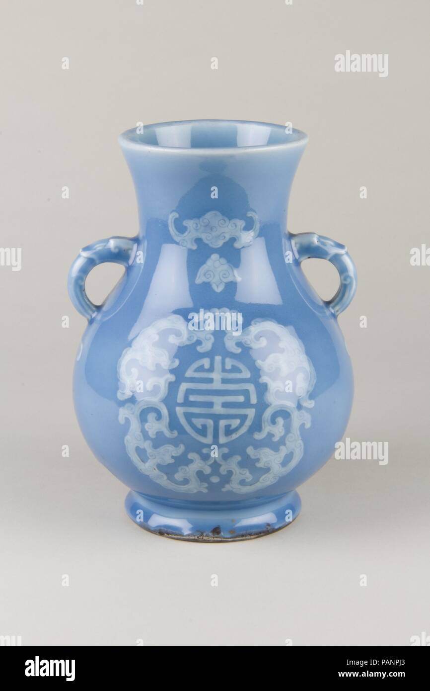 vase culture china dimensions h 8 58 in 219 cm date late 18th first half of the 19th century museum metropolitan museum of art new york usa image