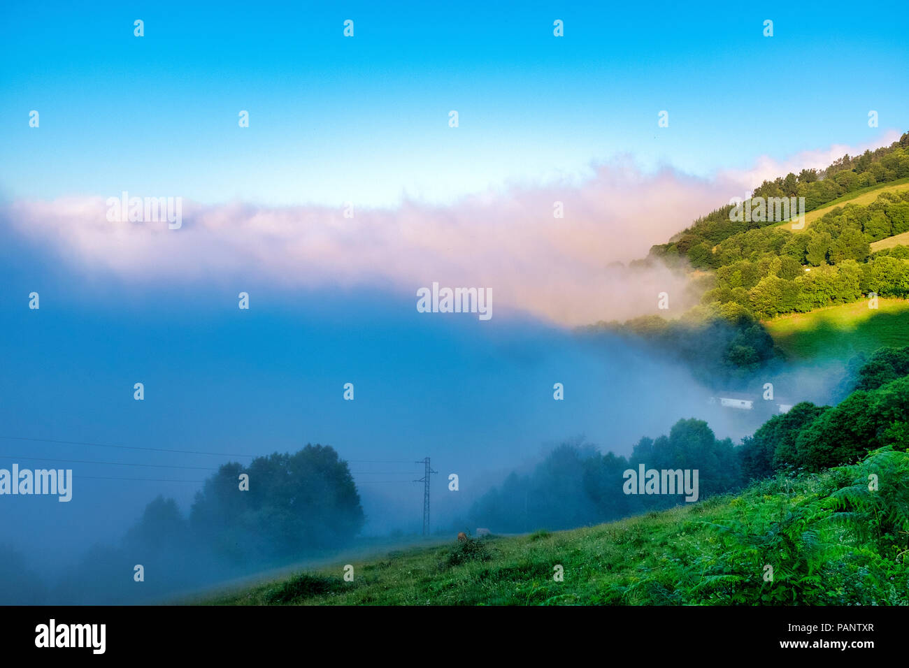 Mist over the hills hi-res stock photography and images - Alamy