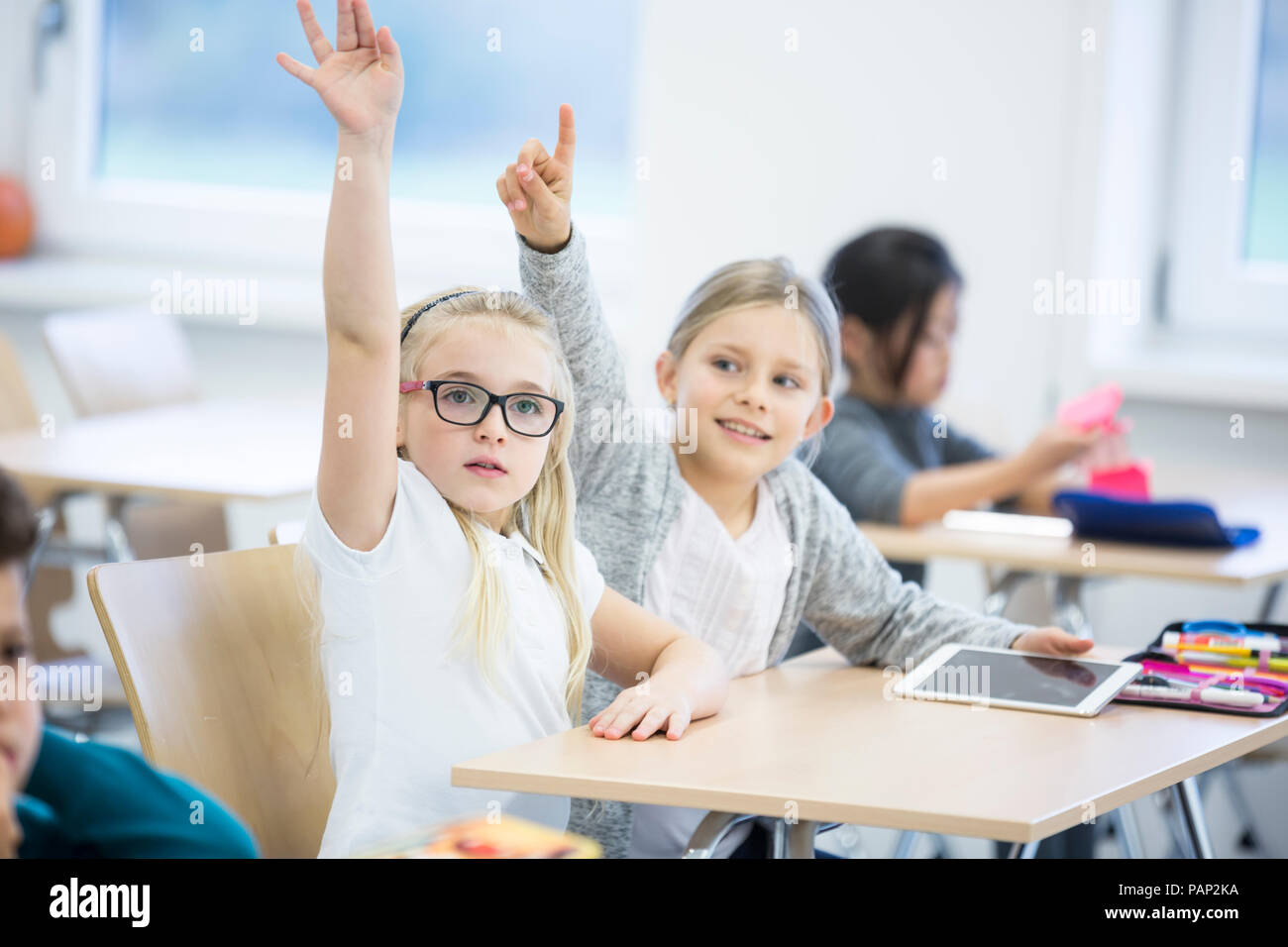 Group of schoolgirls hi-res stock photography and images - Alamy