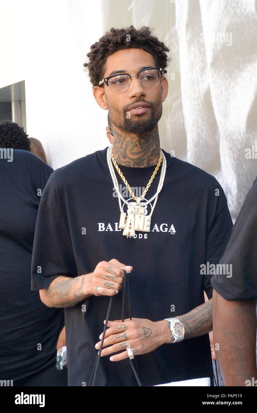 Pnb Rock Shopping In Beverly Hills The Trap Star Was Spotted