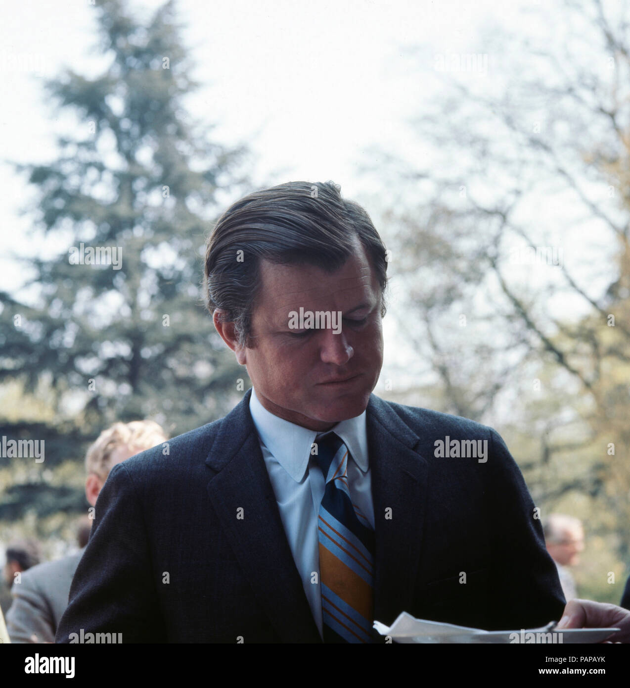 Der amerikanische Senator Edward Ted Kennedy bei einem Besuch in Bonn, Deutschland 1971. American senator Edward Ted Kennedy visiting Bonn, Germany 1971. Stock Photo