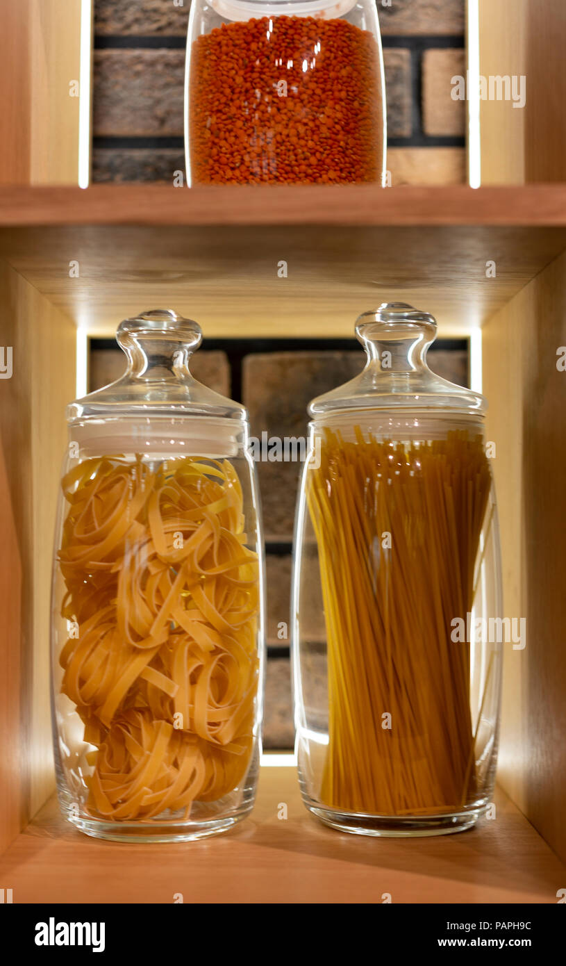 Pasta spaghetti supermarket shelf hires stock photography and images