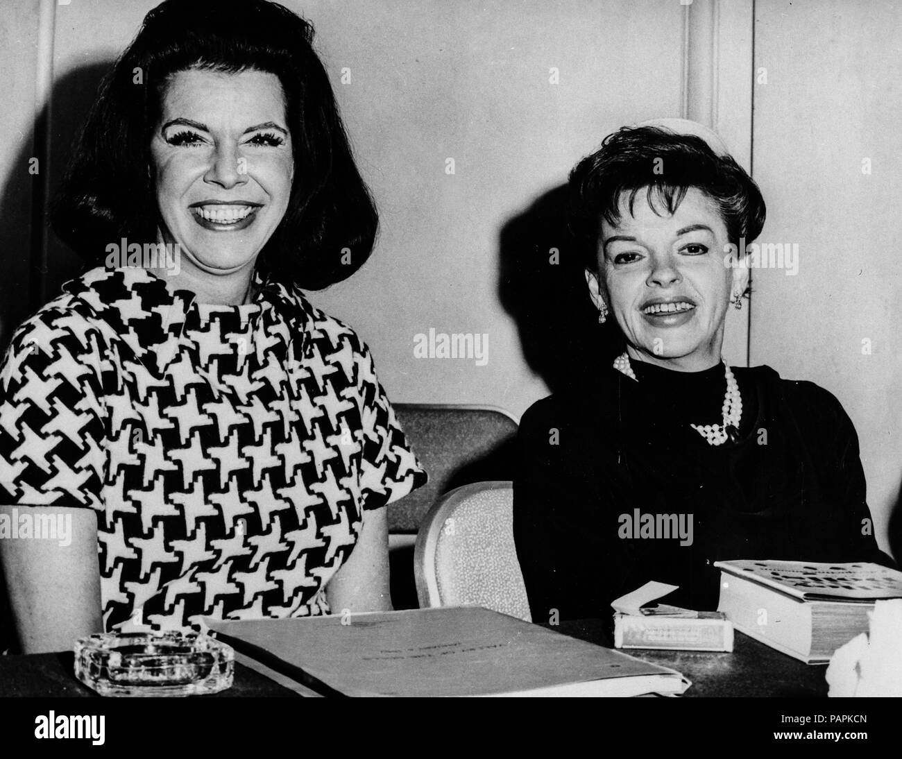 judy garland, jacqueline susann, 1967 Stock Photo