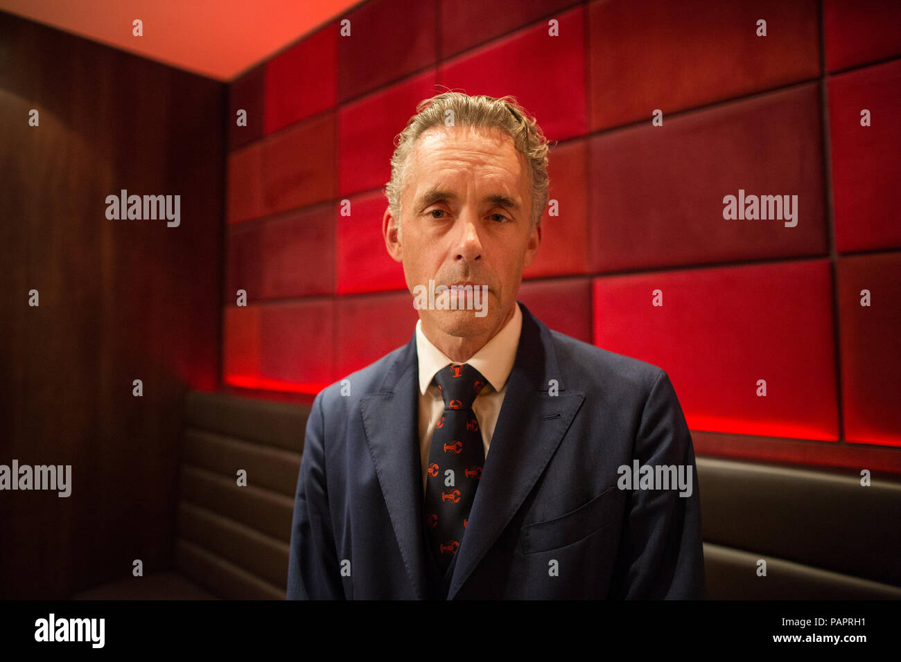 Psychologist Jordan Peterson, the world's most controversial intellectual, with atheist Sam front 6000 spectators at London 02 Arena Stock Photo - Alamy