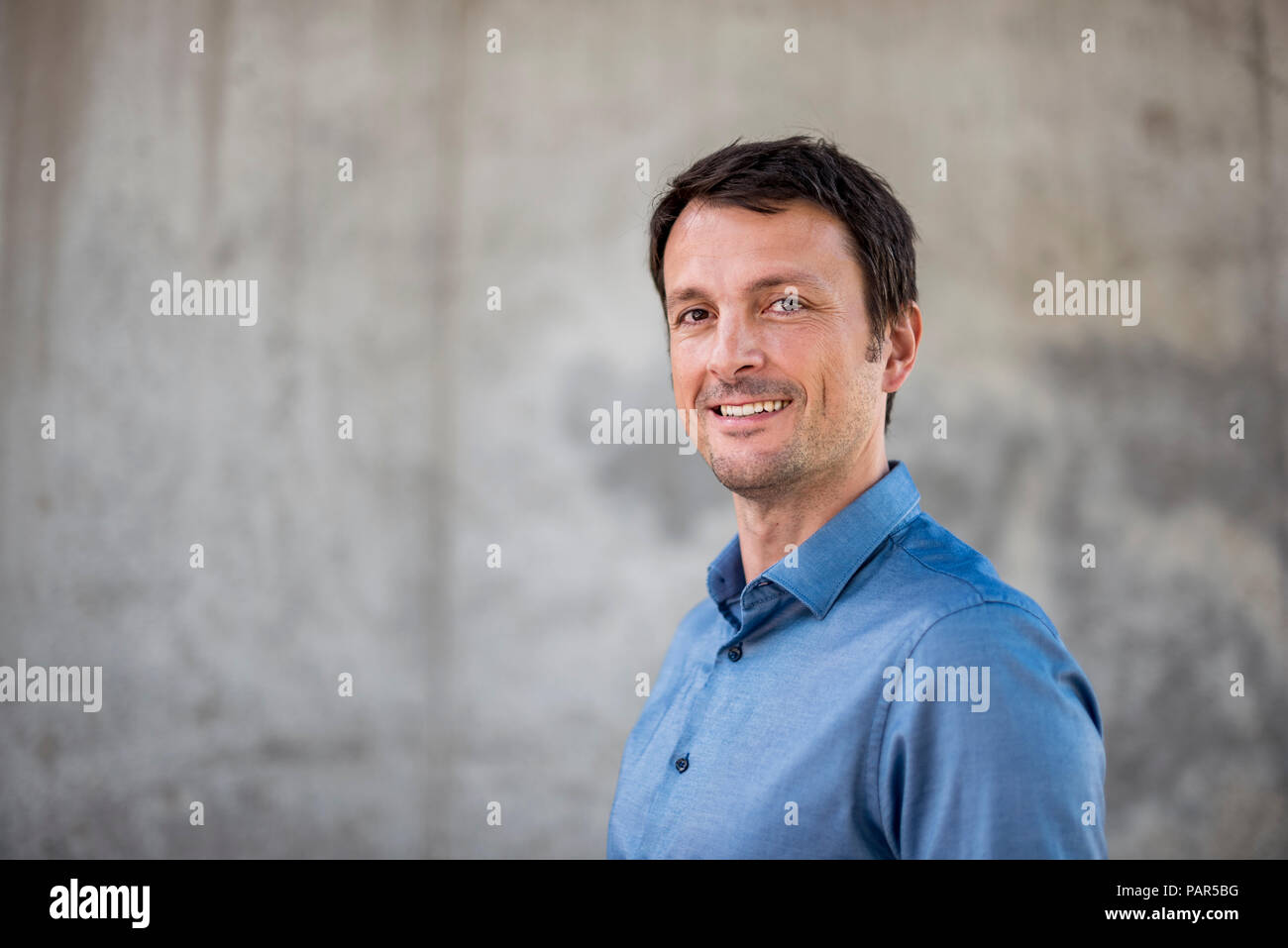 Concrete Wall Colours High Resolution Stock Photography and Images - Alamy