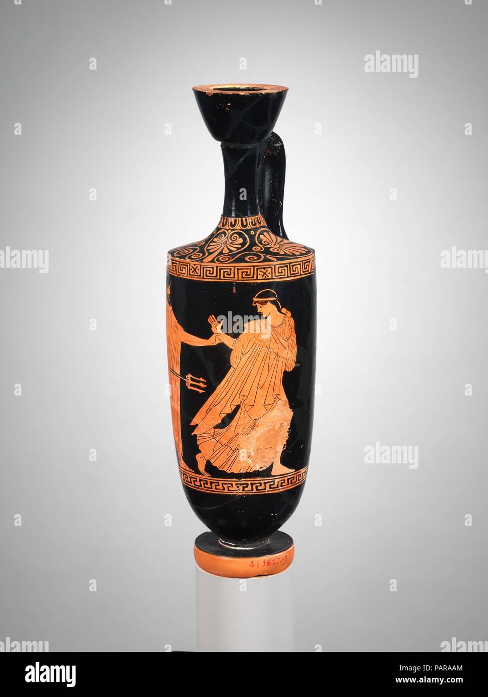 Vase lekythos hi-res stock photography and images - Page 2 - Alamy