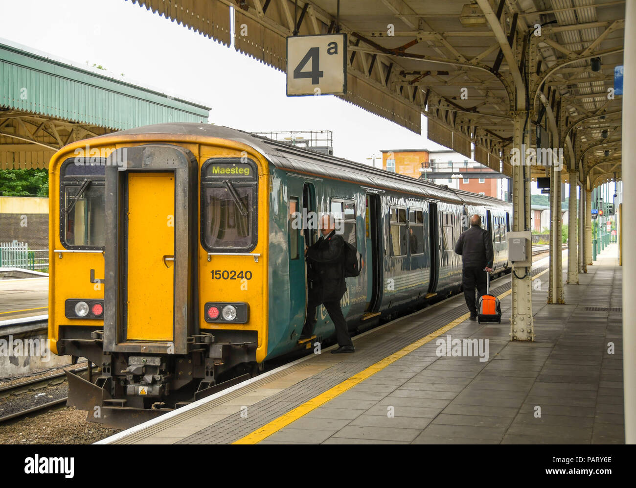 Arriva trains wales train cardiff hires stock photography and images Alamy