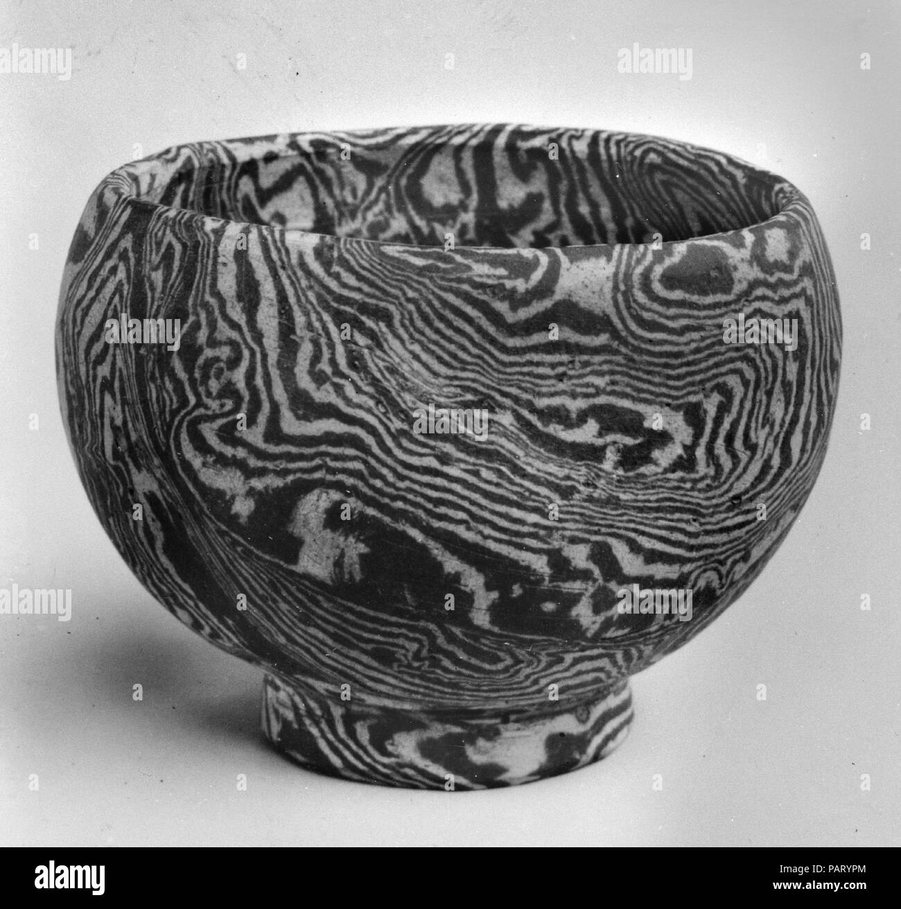 Cup. Culture: China. Dimensions: H. 2 1/2 in. (6.4 cm); W. 3 1/4 in. (8.3 cm). Museum: Metropolitan Museum of Art, New York, USA. Stock Photo