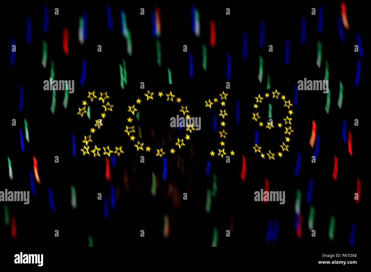 2019 written in stars, New year's eve fireworks Stock Photo Alamy(00)
