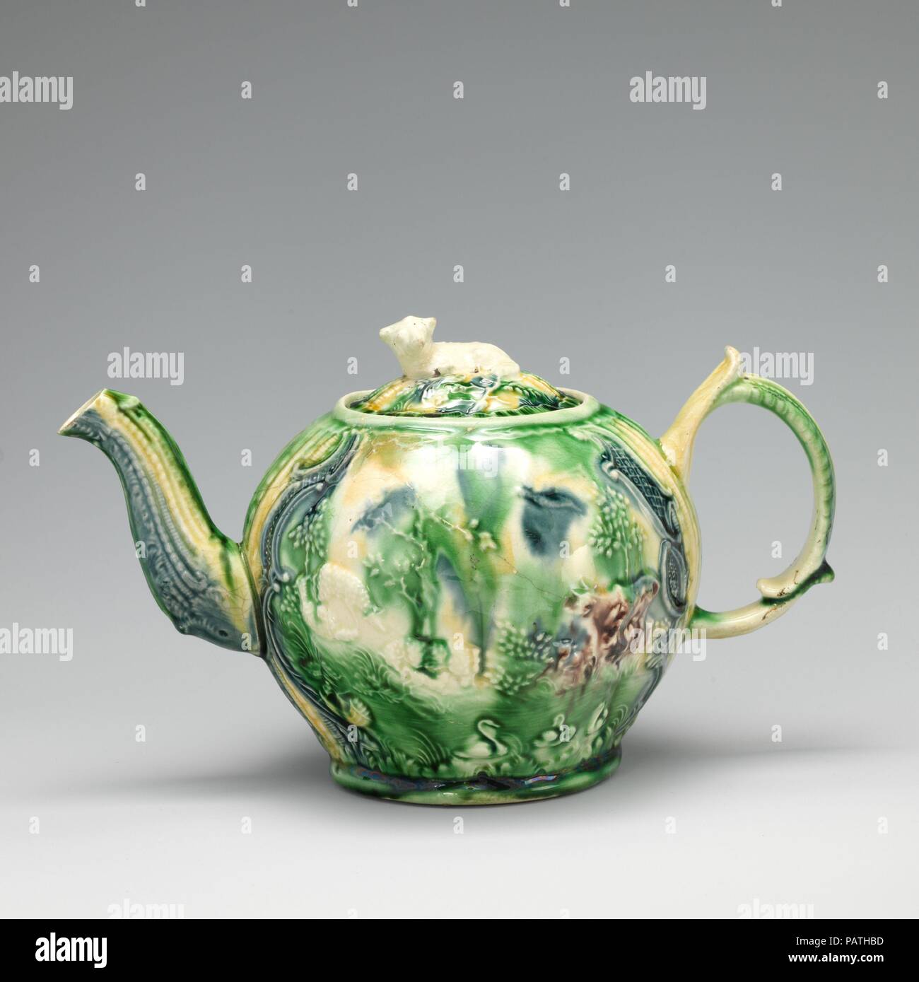 Teapot. Culture British, Staffordshire. Dimensions Height 4 3/4 in