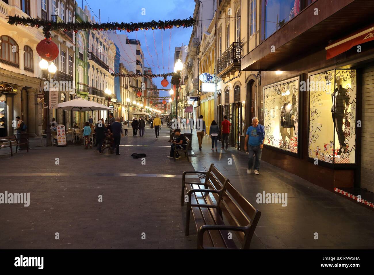 Shopping In Canary Islands High Resolution Stock Photography and Images -  Alamy