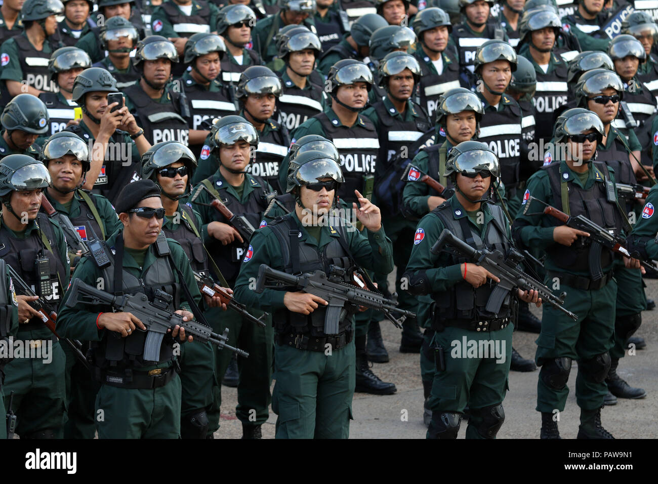 Phnom Penh, Cambodia. 25th July, 2018. Police security forces gather in  Phnom Penh, Cambodia, on July 25, 2018. Nearly 70,000 security personnel  will be deployed at all 22,967 polling stations during Cambodia's