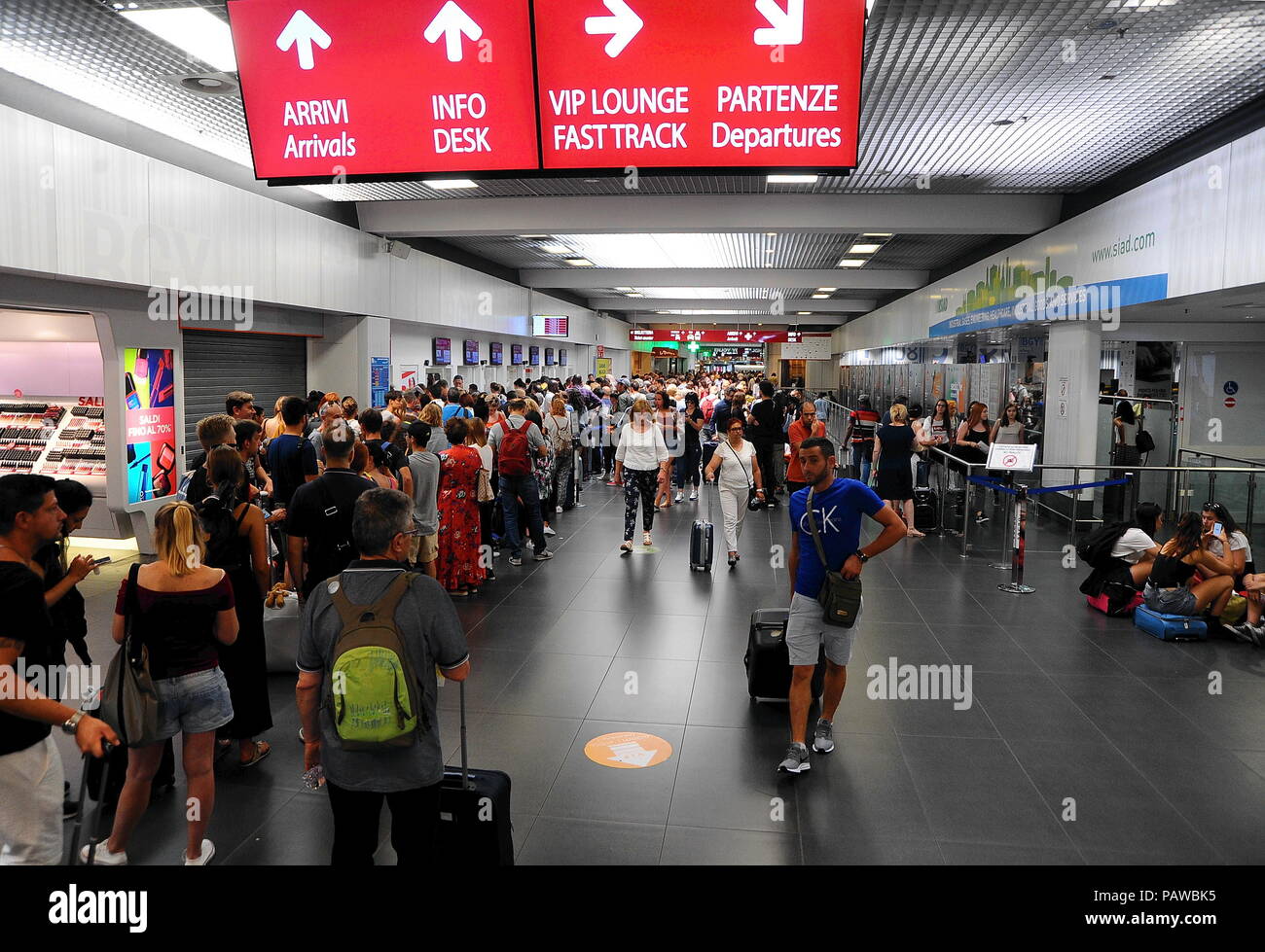 Orio al Serio Italy. 25th July 2018. Airport of Orio al Serio strike of the Ryanair company uneasiness of passengers and airplanes on the track Maurizio Maule Milan 2018 07 25 ps the