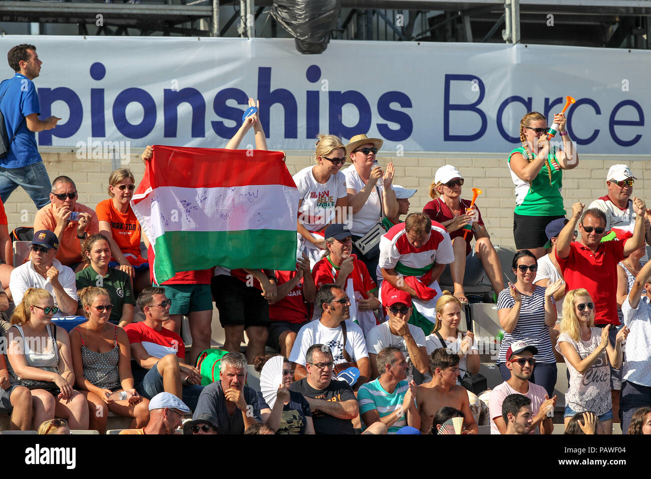 Hungary supporters hi-res stock photography and images - Alamy