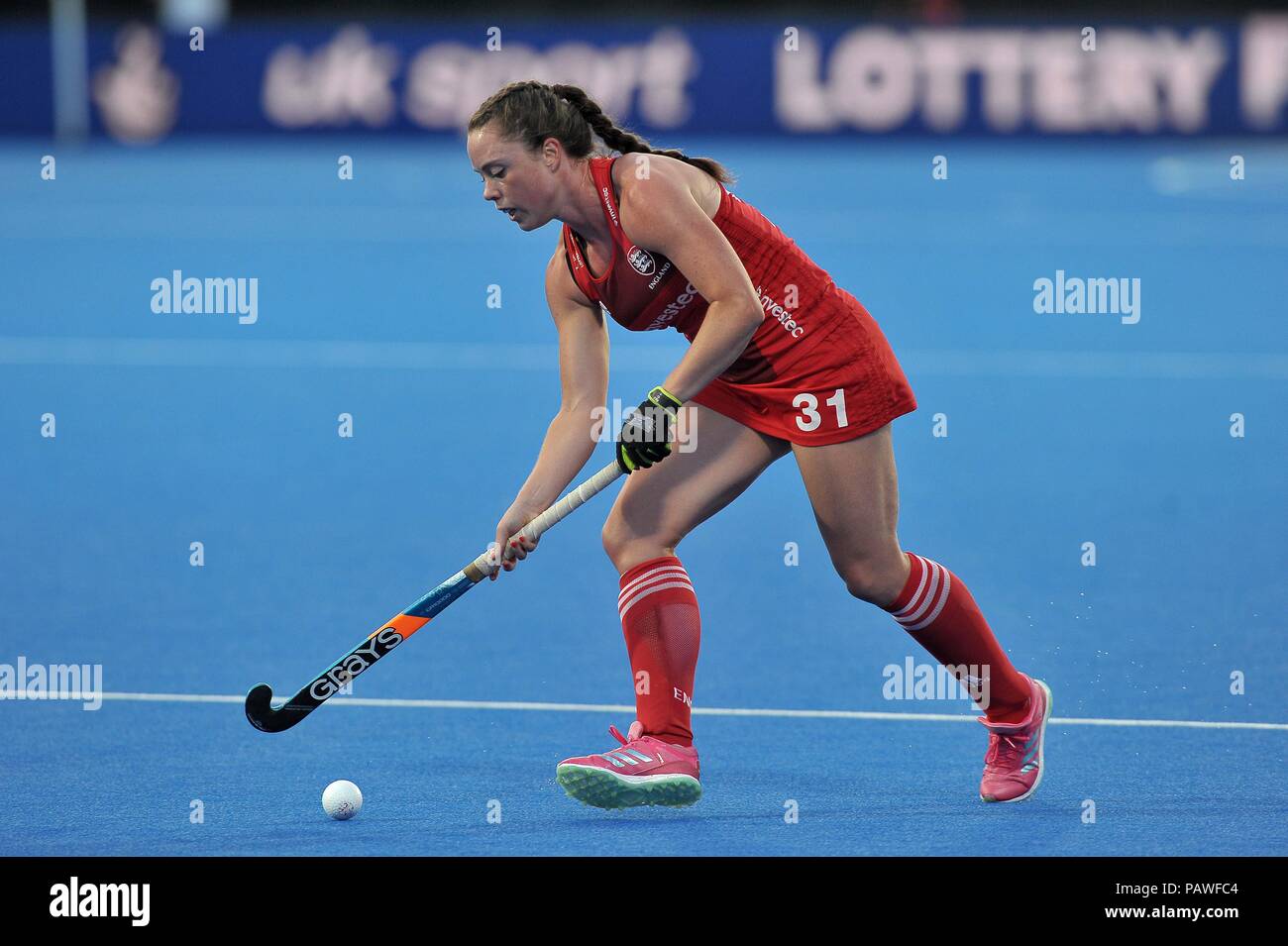London, UK. 25th July, 2018. Grace Balsdon (ENG). USA V England. Match 12. Pool B. Womens Hockey World Cup 2018. Lee Valley hockey centre. Queen Elizabeth Olympic Park. Stratford. London. UK. 25/07/2018. Credit: Sport In Pictures/Alamy Live News Stock Photo