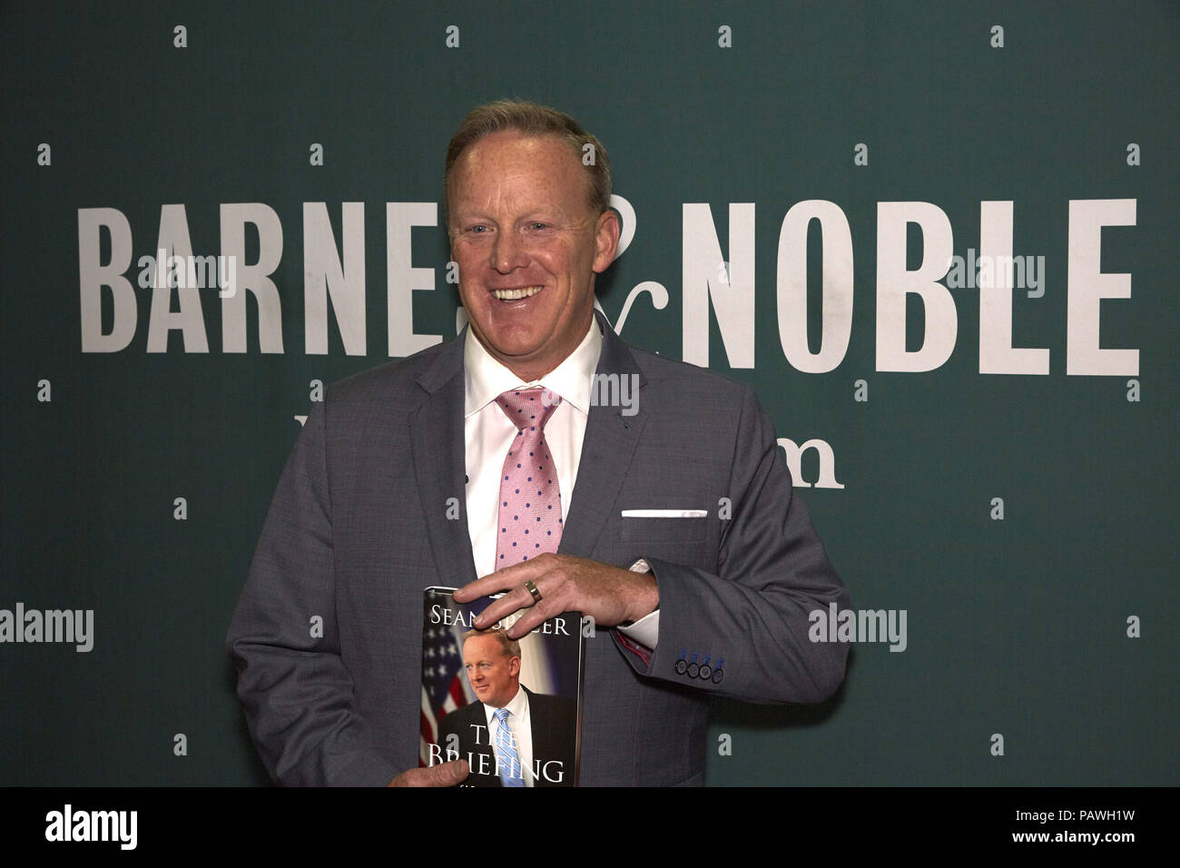New York, New York, USA. 25th July, 2018. Sean Spicer, The Briefing, book signing and talk at Barnes and Noble, Union Square Book Store, New York, NY USA Credit: Mark J. Sullivan/ZUMA Wire/Alamy Live News Stock Photo