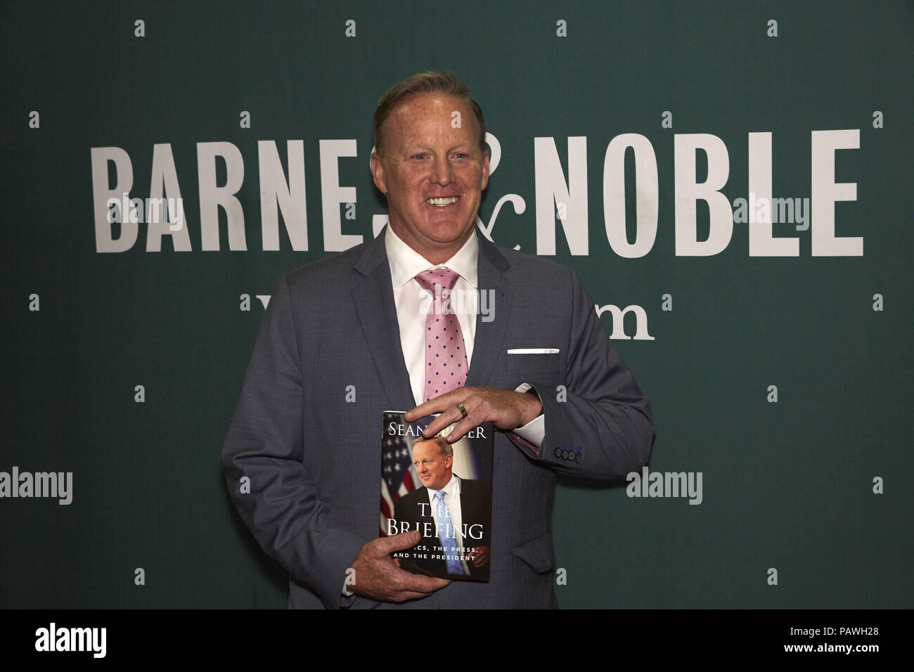 New York, New York, USA. 25th July, 2018. Sean Spicer, The Briefing, book signing and talk at Barnes and Noble, Union Square Book Store, New York, NY USA Credit: Mark J. Sullivan/ZUMA Wire/Alamy Live News Stock Photo