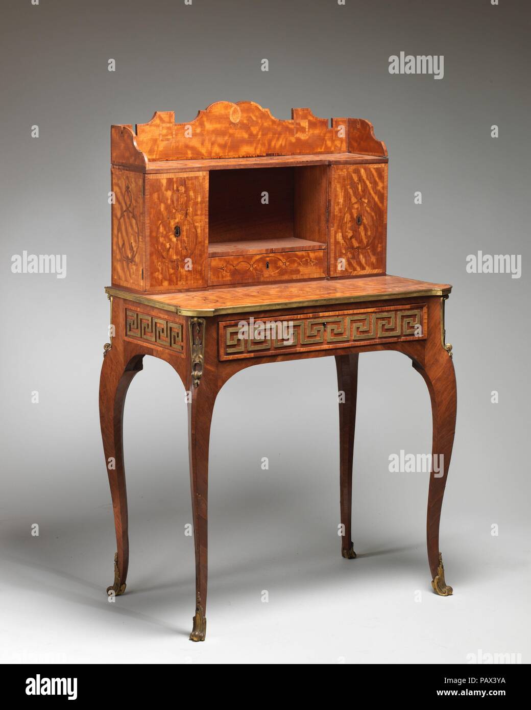 Small Desk Culture British Dimensions Overall 42 26 1 2