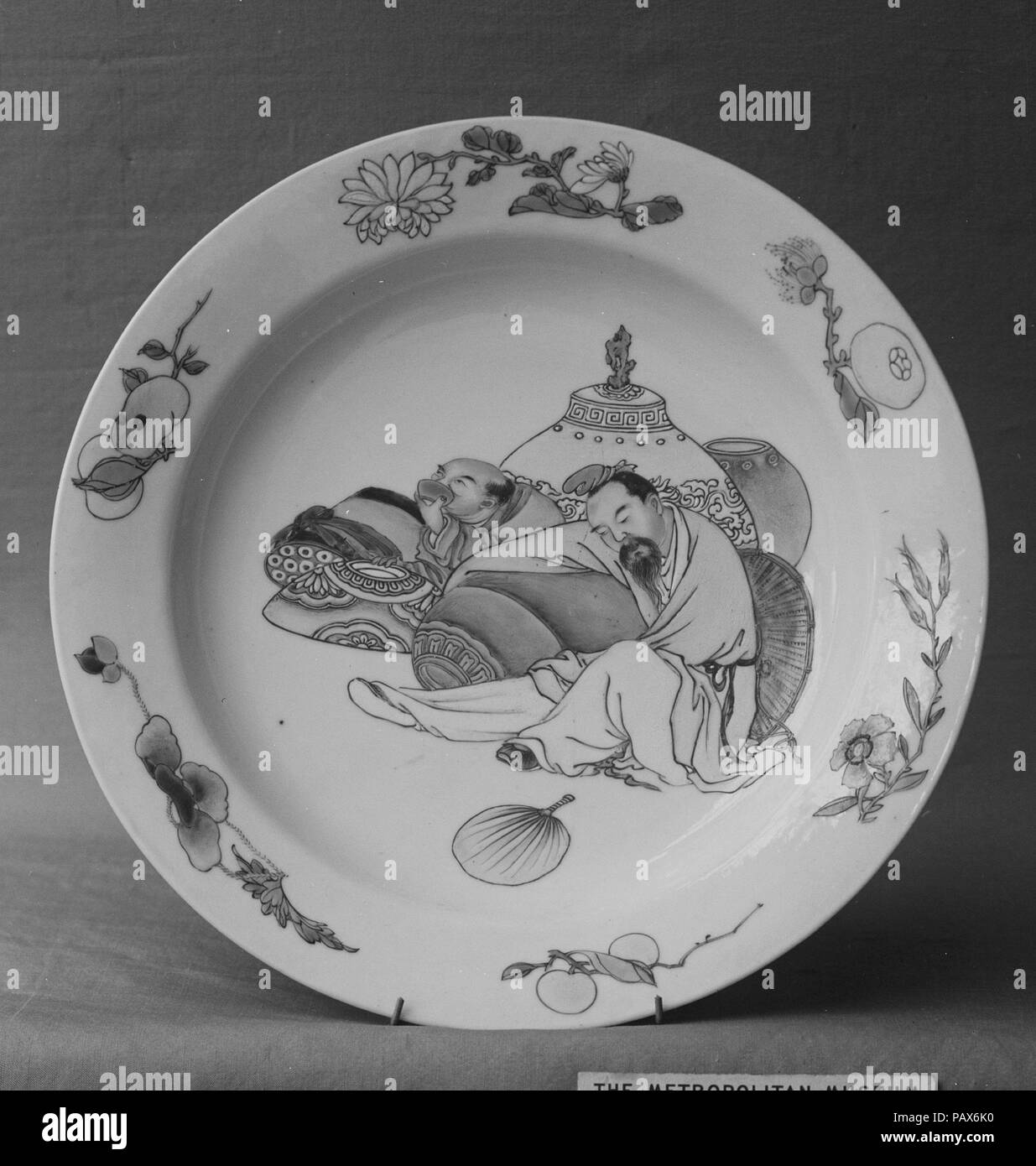 Plate. Culture: China. Dimensions: Diam. 8 1/4 in. (21 cm). Date: 18th century. Museum: Metropolitan Museum of Art, New York, USA. Stock Photo