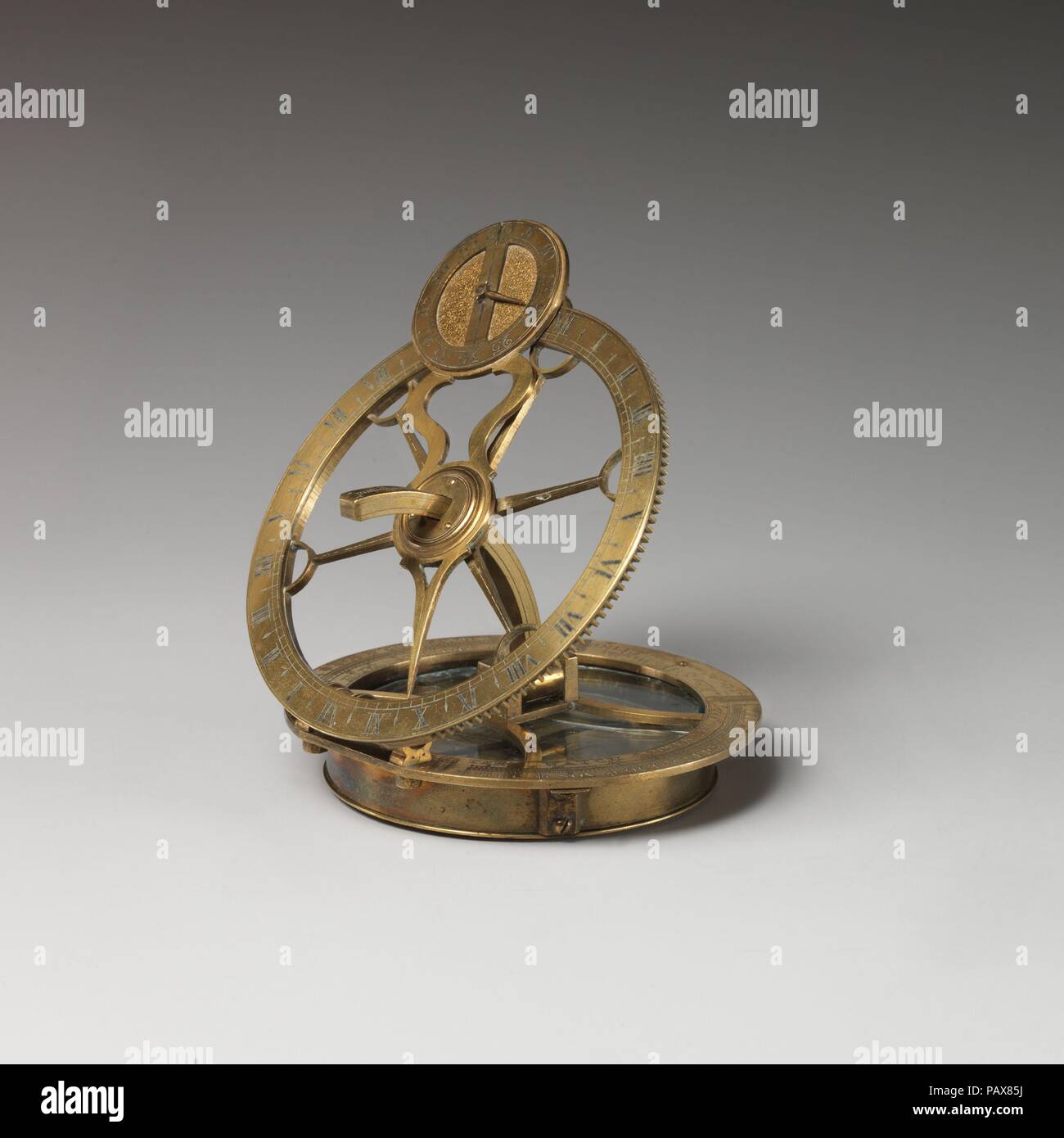 Copper dials hi-res stock photography and images - Alamy