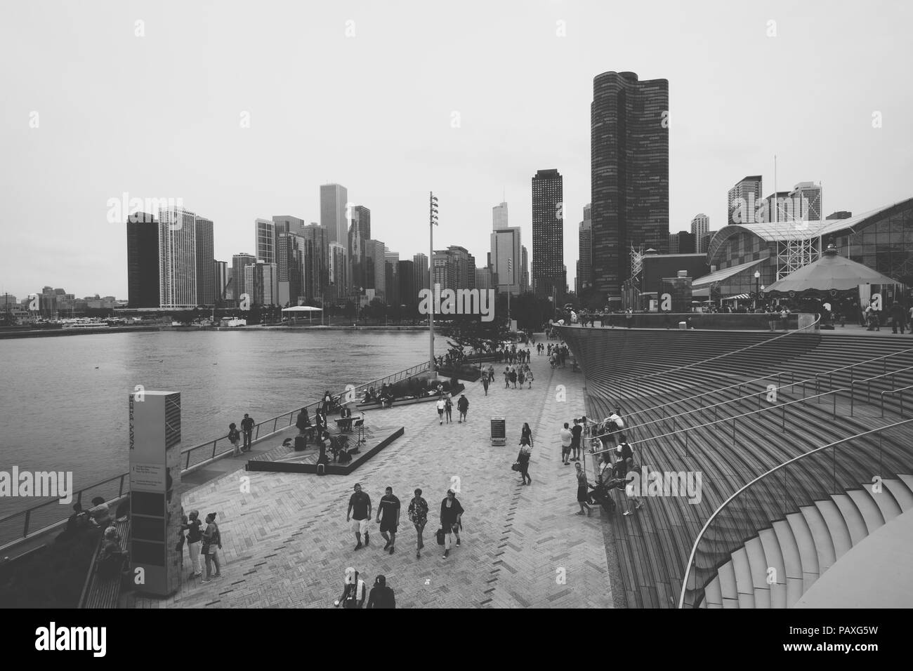 View of Navy Pier and the skyline of Chicago, Illinois Stock Photo Alamy