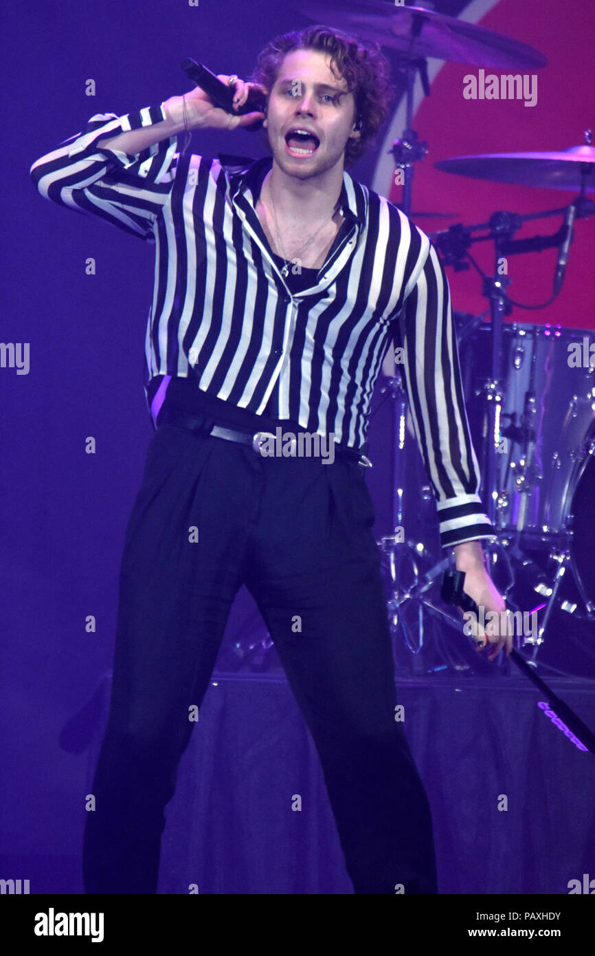 Chicago Radio B96 Pepsi Summer Bash 2018 Concert at Allstate Arena in