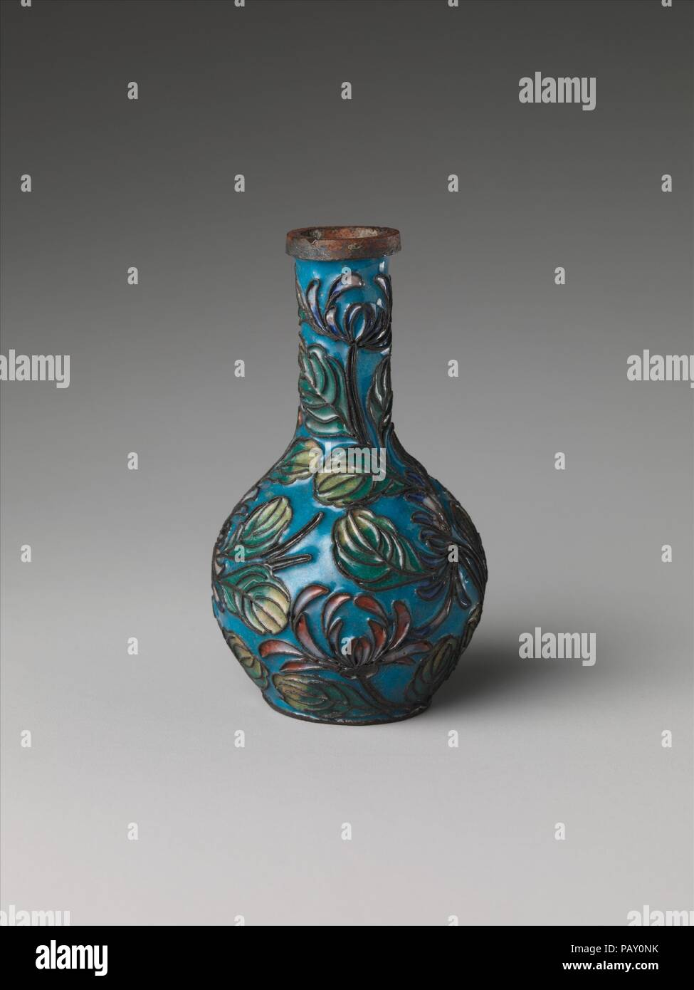 Vase. Culture: China. Dimensions: H. 2 1/2 in. (6.4 cm). Date: 19th century. Museum: Metropolitan Museum of Art, New York, USA. Stock Photo