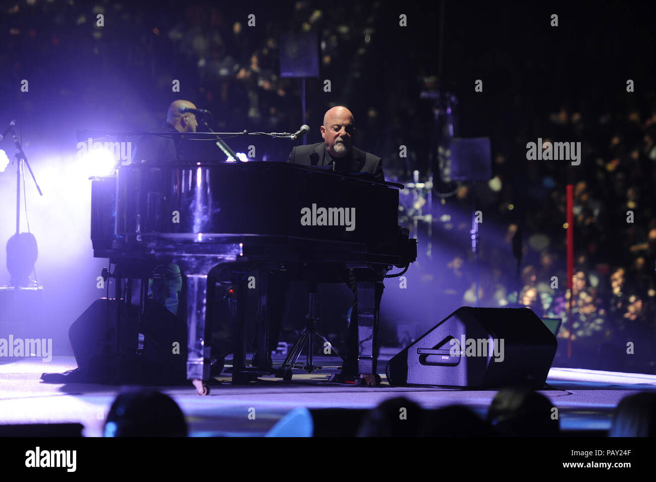 SUNRISE FL DECEMBER 31 Billy Joel Performs on New Years Eve at The