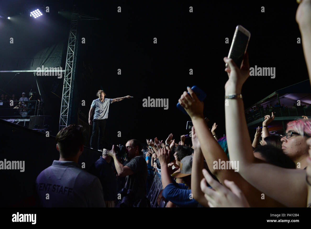 Page 37 Dan Reynolds Of High Resolution Stock Photography And Images Alamy