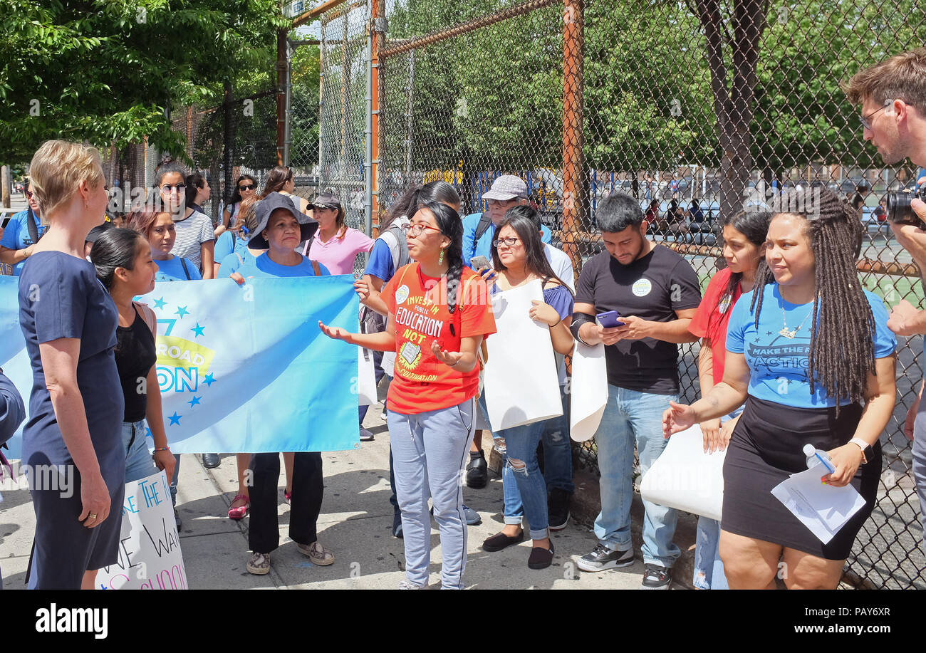 New York City, United States. 24th July, 2018. Gubernatorial candidate Cynthia Nixon was jointed by NYS senate candidate Jessica Ramos & NYC Councilmember Jimmy Van Bramer on a tour of the exteriors of PS 019 & PS 16. After the tour a press conference was held during which Nixon & Ramos criticized Governor Cuomo for not disbursing funds to public schools that had been awarded in 2006 lawsuit. Credit: Andy Katz/Pacific Press/Alamy Live News Stock Photo