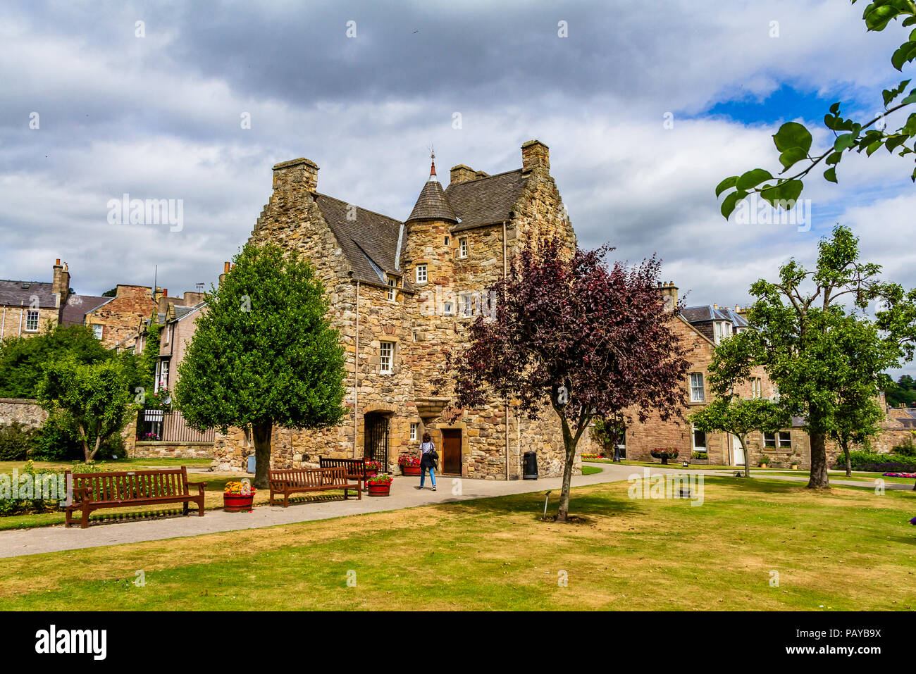 The fortified house in Jedburgh where Mary Queen of Scots once stayed, now the Mary Queen of Scots Visitor Centre. Jedburgh, Scotland Stock Photo