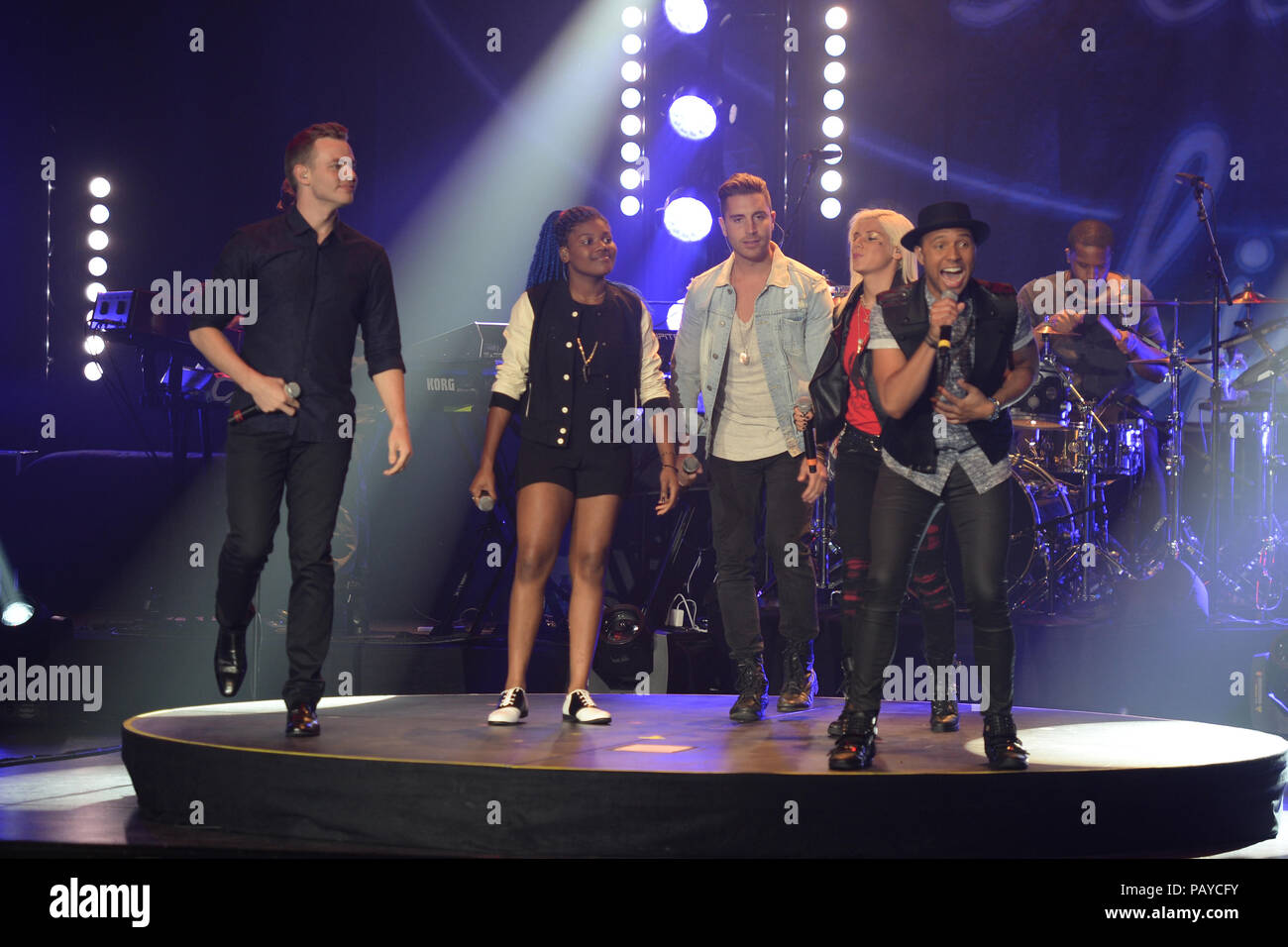 FORT LAUDERDALE, FL - JULY 14:  Clark Beckham, Tyanna Jones, Nick Fradiani, Jax, Rayvon Owen of American Idol season 14 perform at The Parker Playhouse on July 14, 2015 in Fort Lauderdale Florida  People:  Clark Beckham, Tyanna Jones, Nick Fradiani, Jax, Rayvon Owen Stock Photo