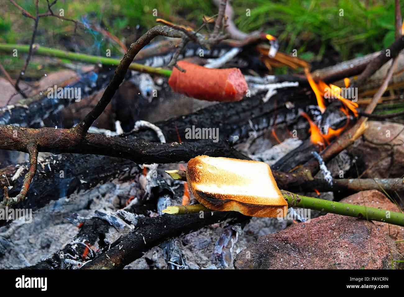 Toasting bread campfire hires stock photography and images Alamy