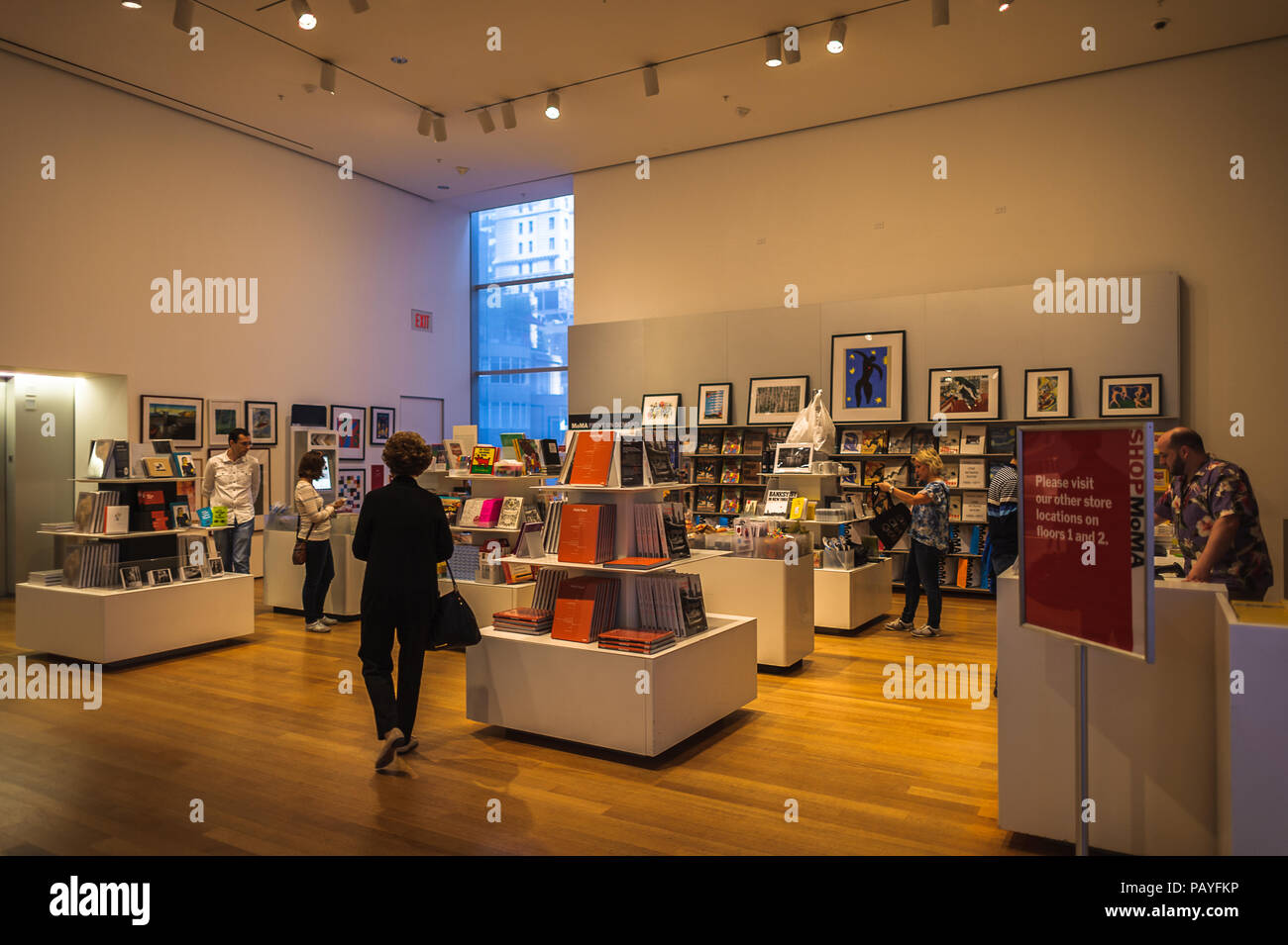 Musée Moma NEW YORK, USA - OCT 8, 2015: Interior of the Museum of Modern Art (MoMA ...