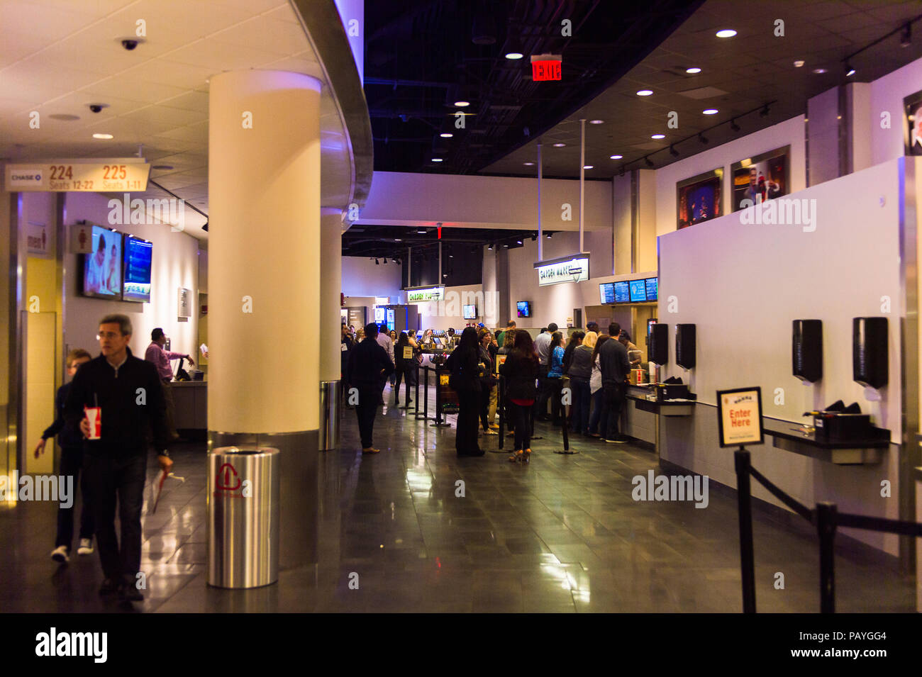 New York Usa Oct 8 2015 Food Court At The Madison Square