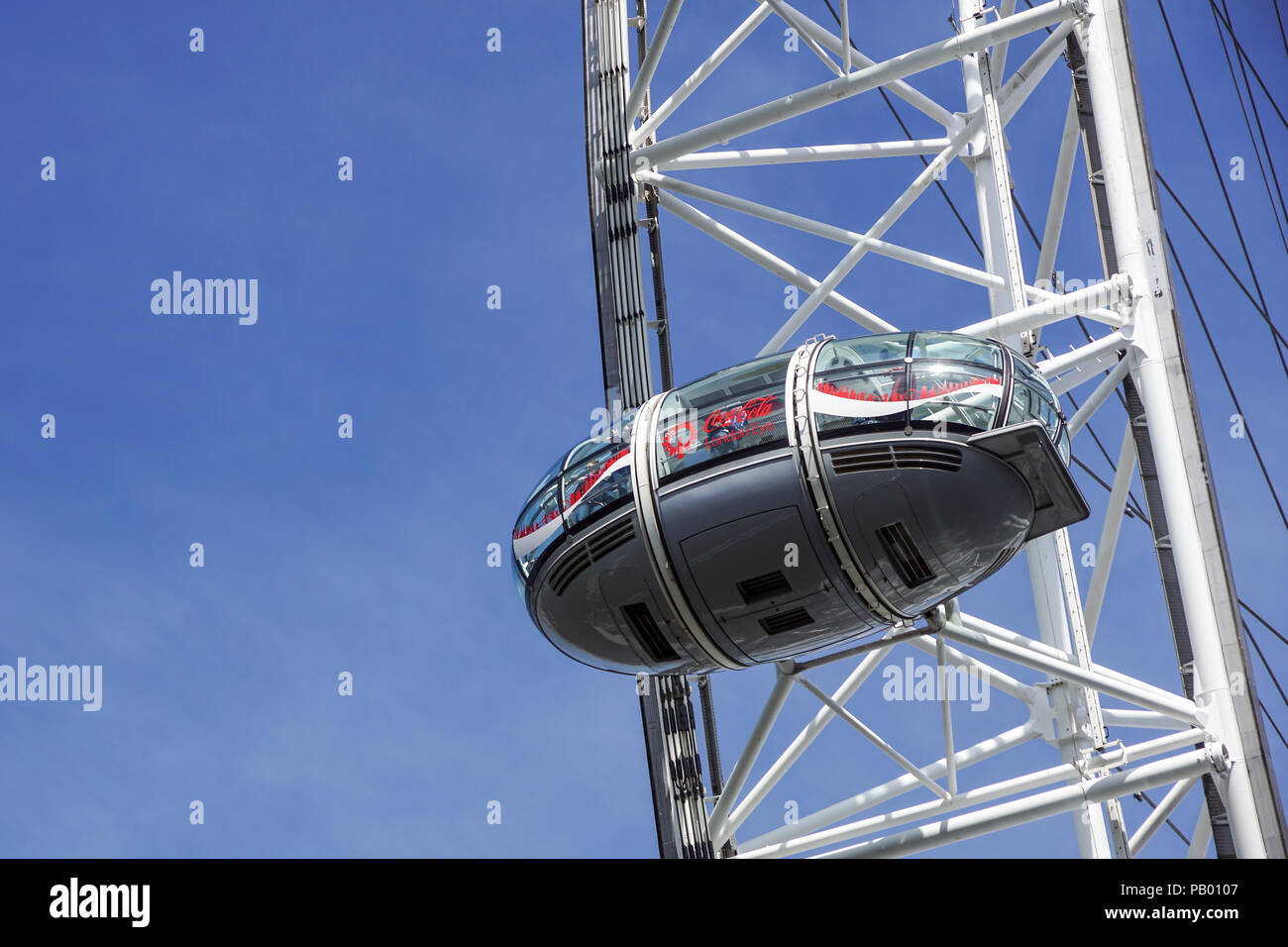 London, United Kingdom - May 6, 2011: London Eye In London, United Kingdom.  It Is The Tallest Ferris Wheel In Europe At 135 Meters Stock Photo, Picture  and Royalty Free Image. Image 11200770.