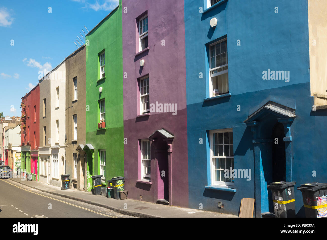 Masonry paint hi-res stock photography and images - Alamy