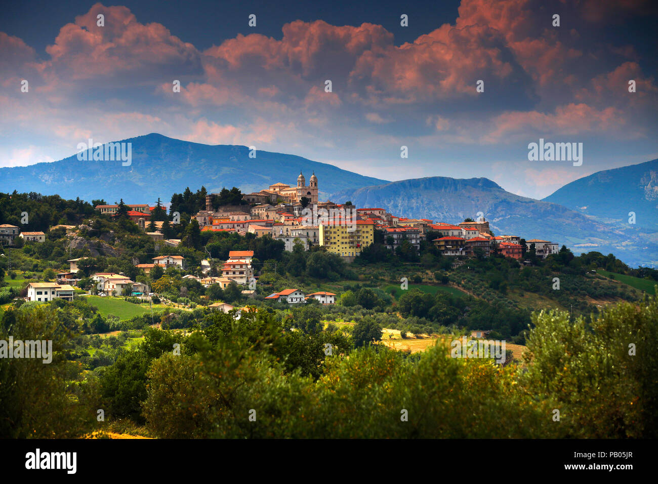 Fæstning ekstremt Øde San Valentino in Abruzzo Citeriore, Italy, with Gran Sasso National Park  mountain range in the background Stock Photo - Alamy