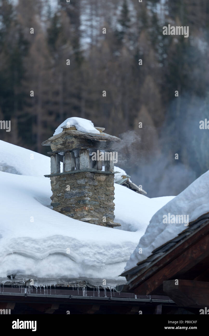 Stone smoke house hi-res stock photography and images - Alamy