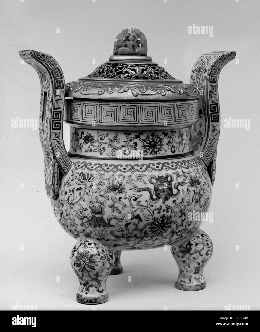 Incense Burner. Culture: China. Dimensions: H. with cover: 12 1/2 in. (31.8 cm). Museum: Metropolitan Museum of Art, New York, USA. Stock Photo