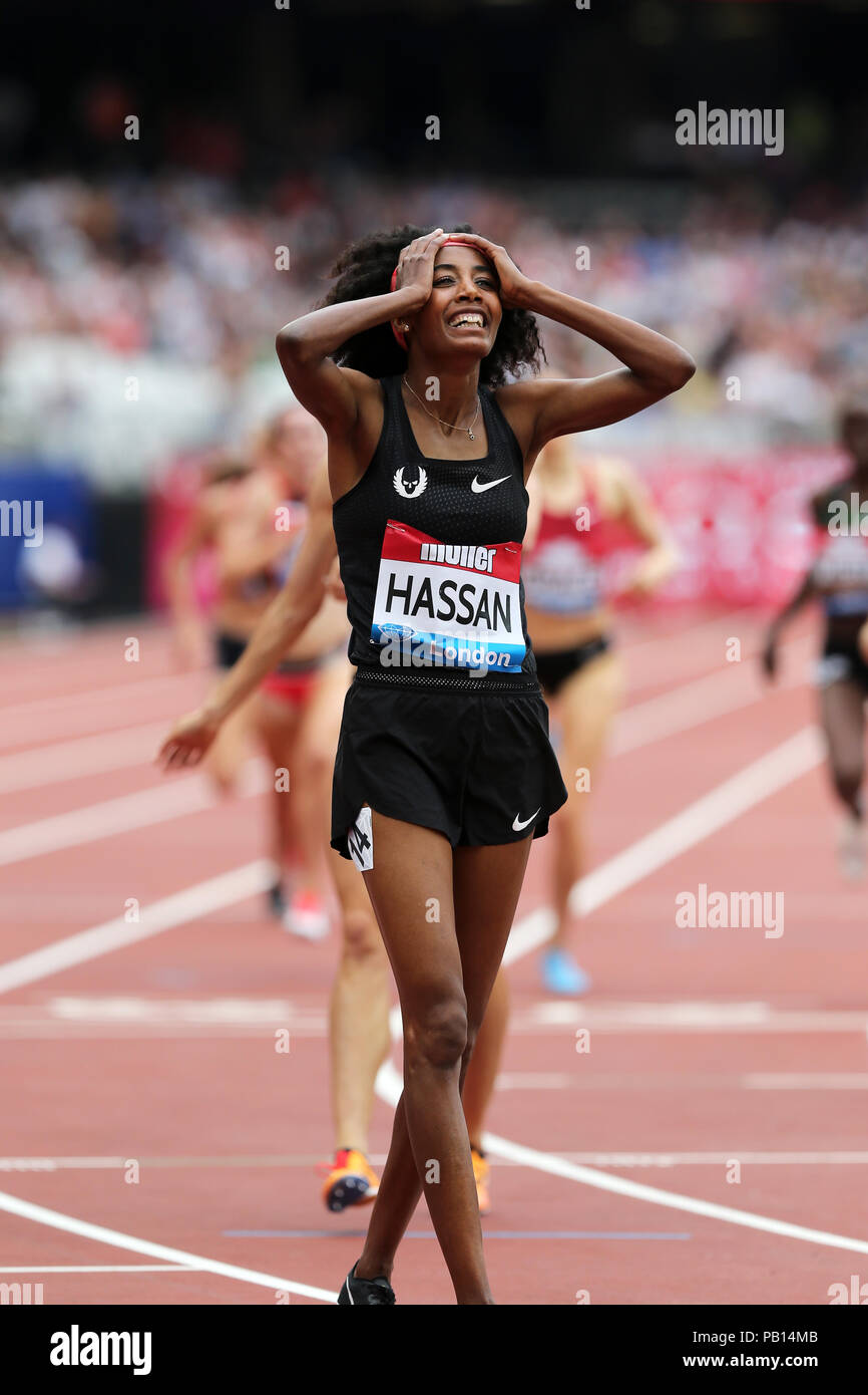 Female Middle Distance Runners In High Resolution Stock Photography And Images Alamy