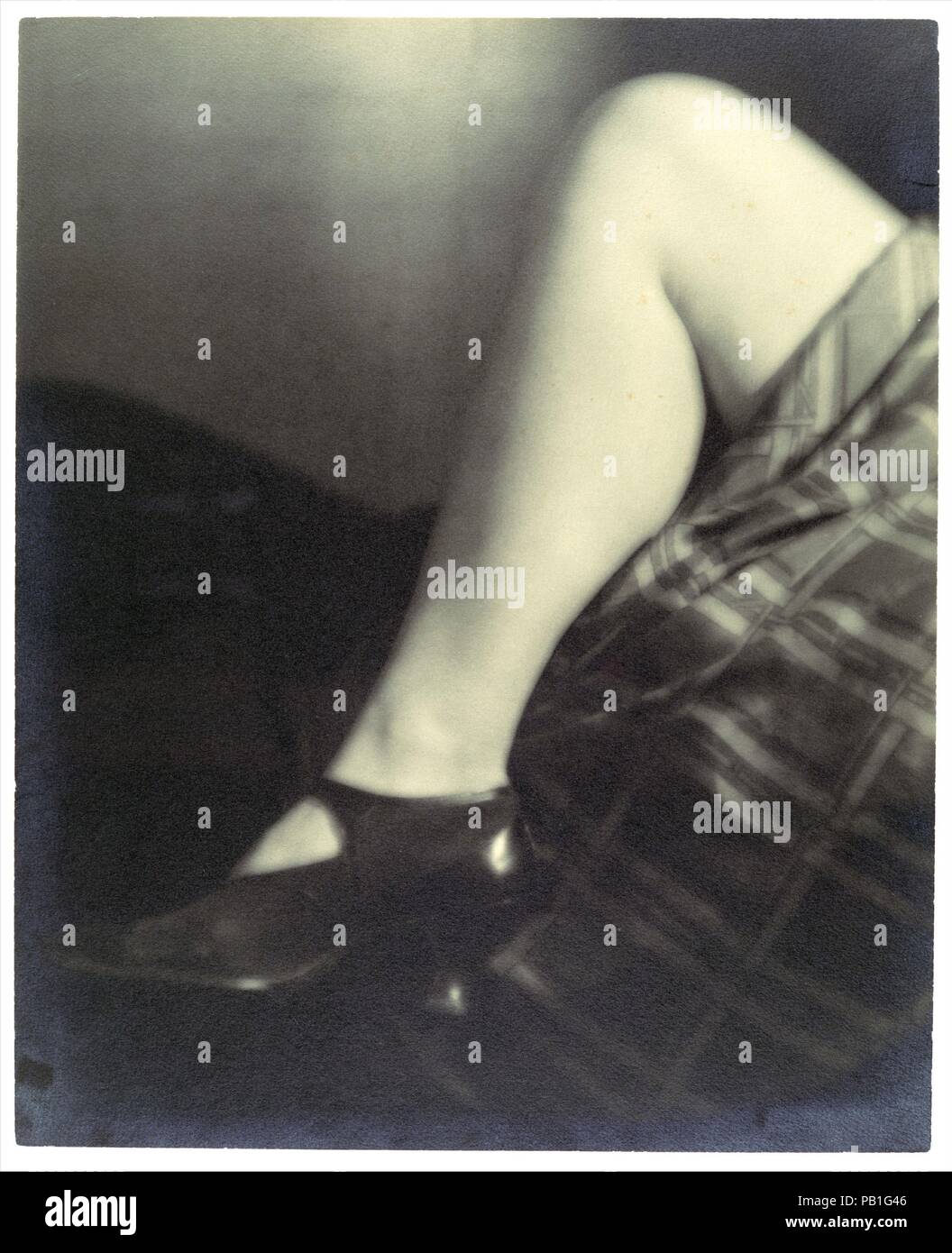 [Woman's Leg]. Artist: Jaromír Funke (Czech, 1896-1945). Dimensions: 29 ...