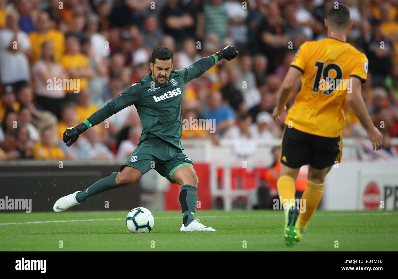 Stoke City's Adam Federici in action during a pre season friendly match at The Bet365 Stadium, Stoke. PRESS ASSOCIATION Photo. Picture date: Wednesday July 25, 2018. Photo credit should read: Nick Potts/PA Wire. EDITORIAL USE ONLY No use with unauthorised audio, video, data, fixture lists, club/league logos or 'live' services. Online in-match use limited to 75 images, no video emulation. No use in betting, games or single club/league/player publications. Stock Photo
