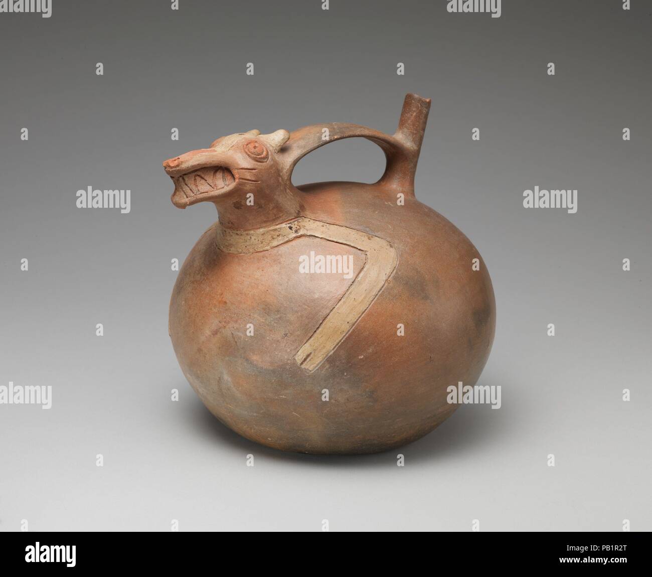 Fox-Head Bottle. Culture: Topará. Dimensions: Overall: 7 in. (17.78 cm)  Other: 6 3/4 in. (17.15 cm). Date: 2nd century B.C.-A.D. 1st century. Museum: Metropolitan Museum of Art, New York, USA. Stock Photo