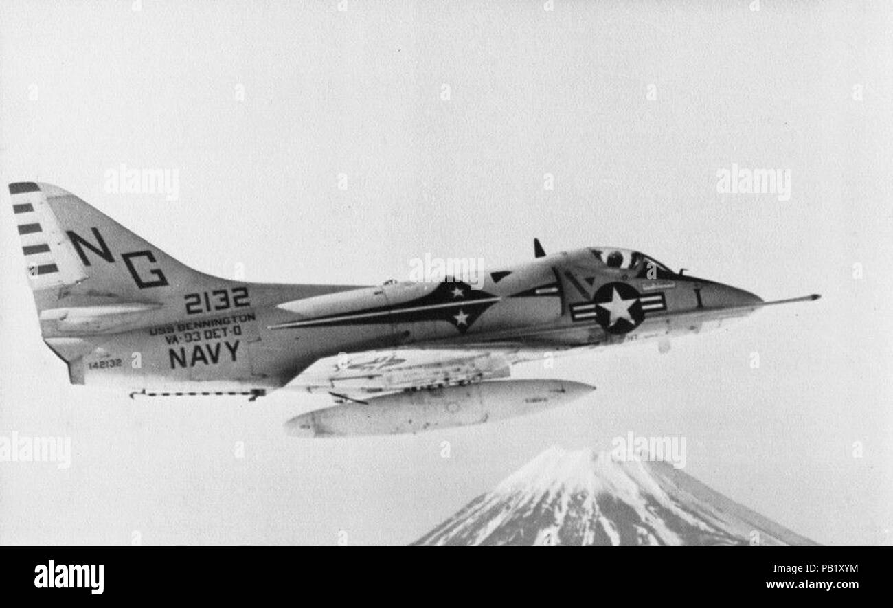 A4B Skyhawk of VA93 Det.Q in flight, 1964 Stock Photo Alamy