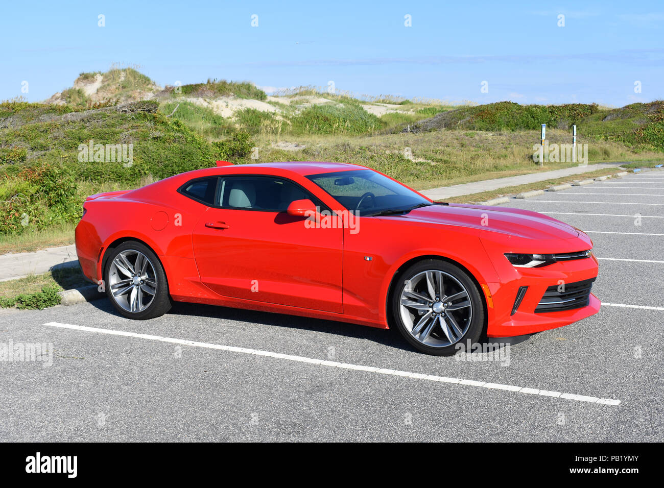 Chevrolet camaro rs hi-res stock photography and images Alamy