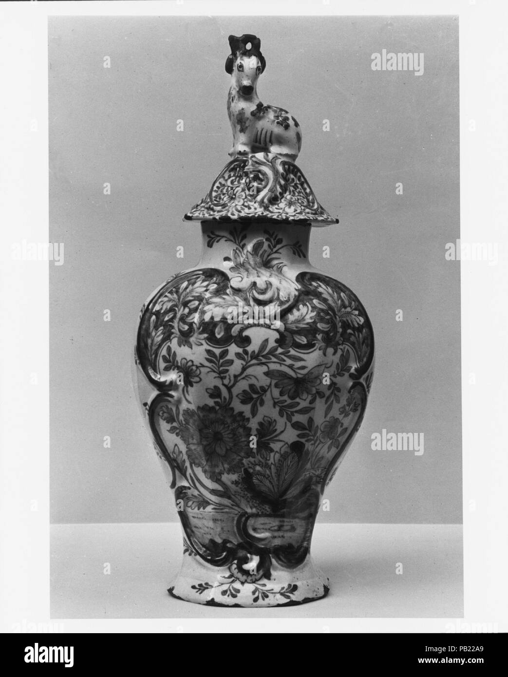 Covered Jar. Culture: Dutch. Designer: Designed by Justus Brouwer (Dutch, active 1739-1775). Dimensions: H. 15 in. (38.1 cm). Manufacturer: Manufactured by The Porcelain Axe. Date: 1739-75. Museum: Metropolitan Museum of Art, New York, USA. Stock Photo