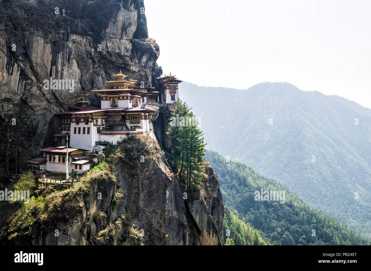 Taktshang monastery, Bhutan - Tigers Nest Monastery also know as Taktsang Palphug Monastery. Located in the cliffside of the upper Paro valley, in Bhu Stock Photo